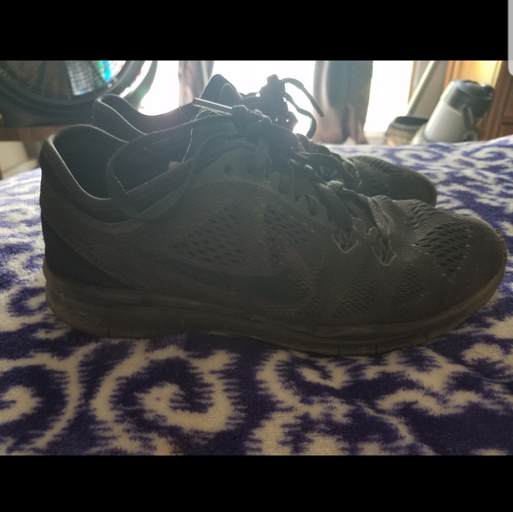 Nike Free TR Fit 5 Tennis Shoes